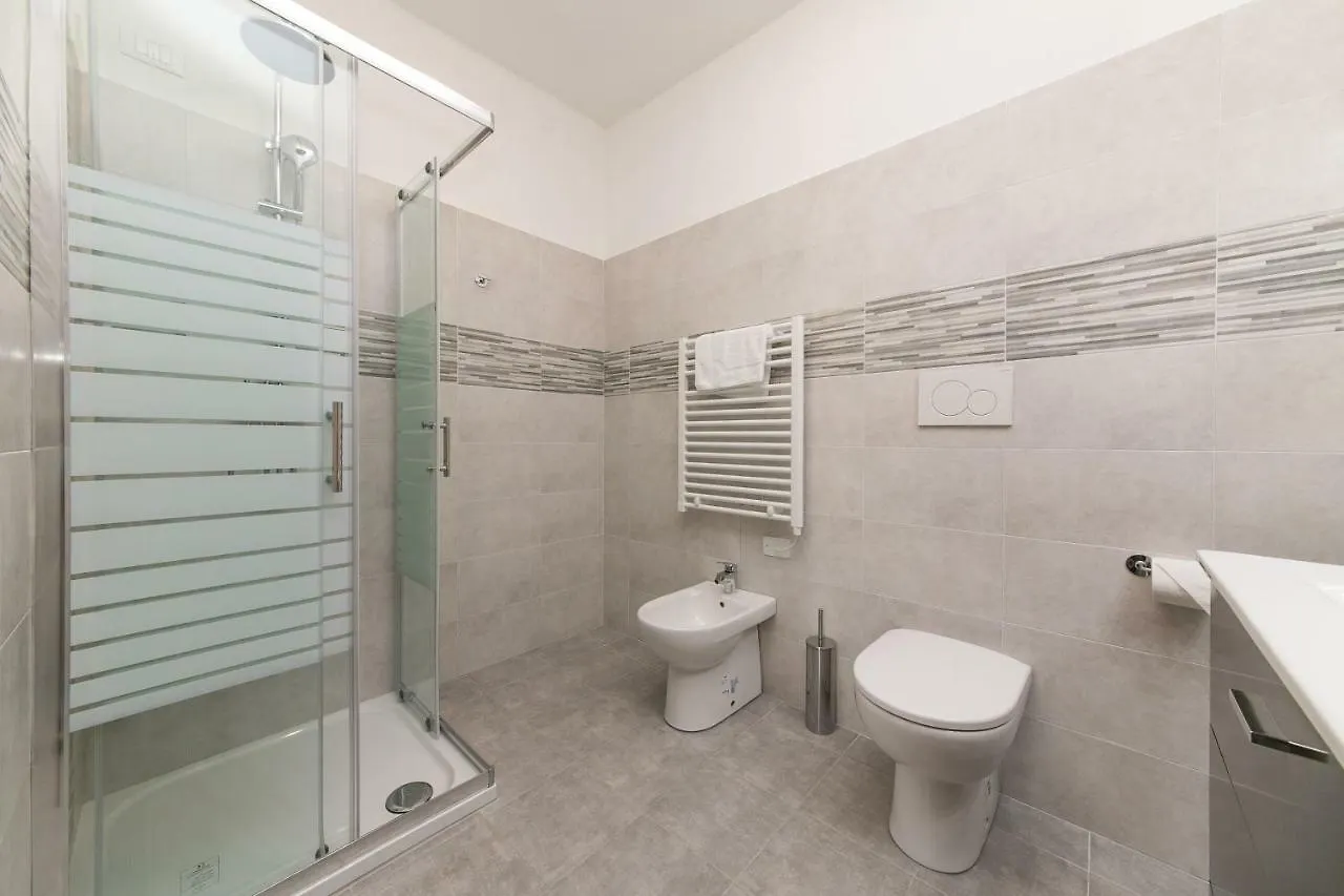 **  Red Lion Guest House Mestre Italia
