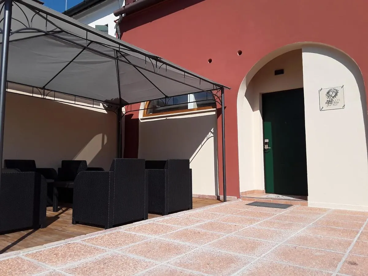 Red Lion Guest House Mestre